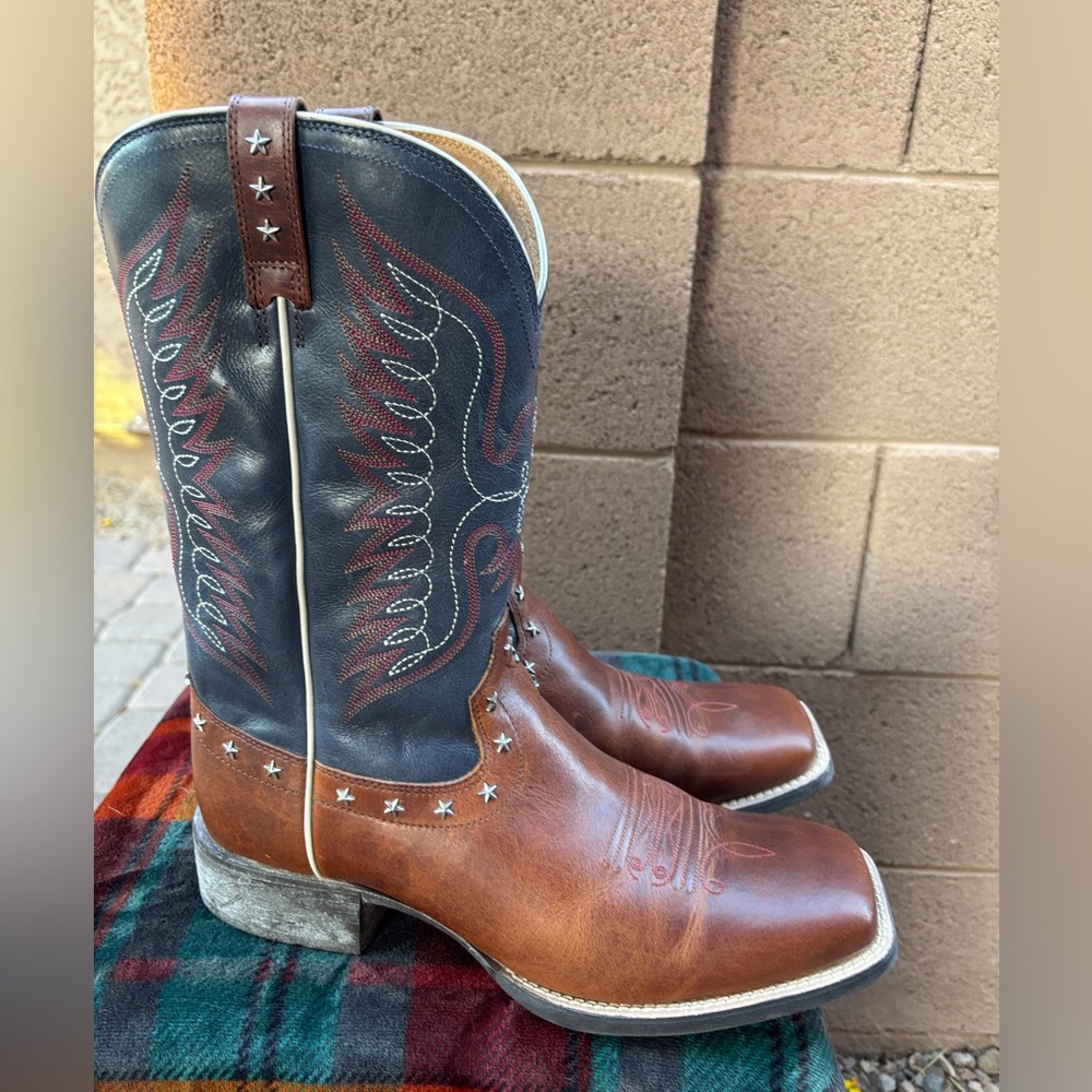 Ariat Black and Brown Western Boots with Star Accents